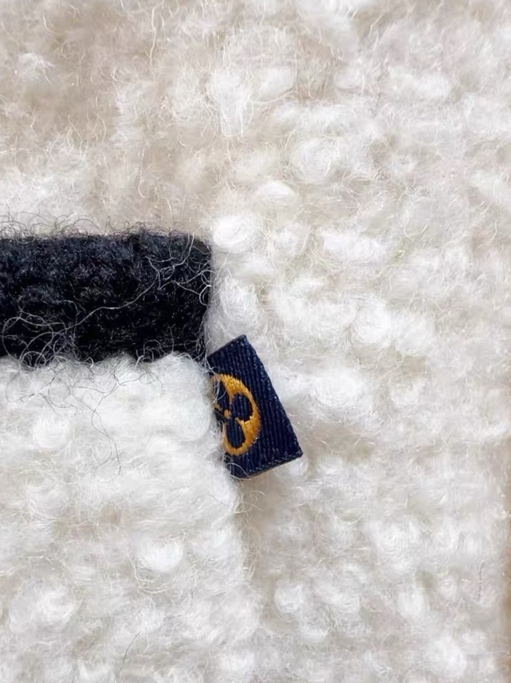 Authentic Louis Vuitton Cream Bouclé Jacket with Black Trim - Picture 7 of 10